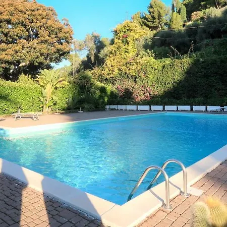Riva Ligure Apartman